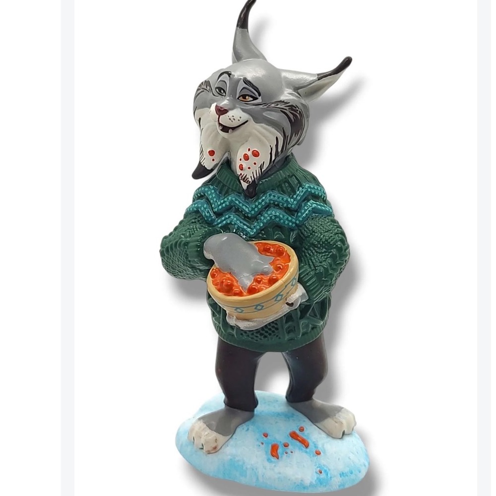 Disney Zootopia Yax the Lynx Figurine Green Sweater Winter Snow Base 3.75"